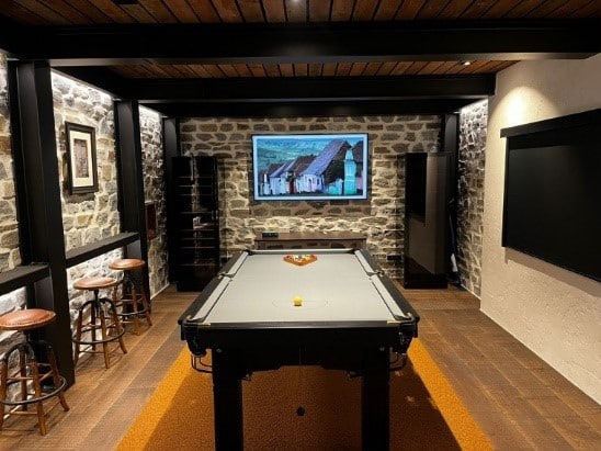 hidden wiring for lighting in pool room