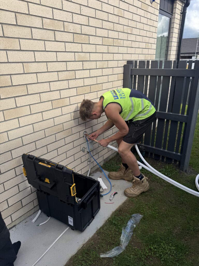 french electrical aircon heatpump installation